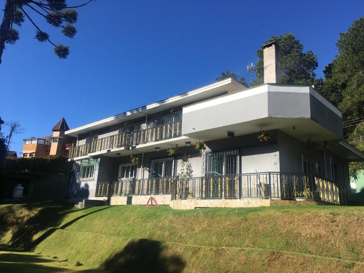 Excelente Casa, Bairro Nobre Em Campos Do Jordao Villa Luaran gambar