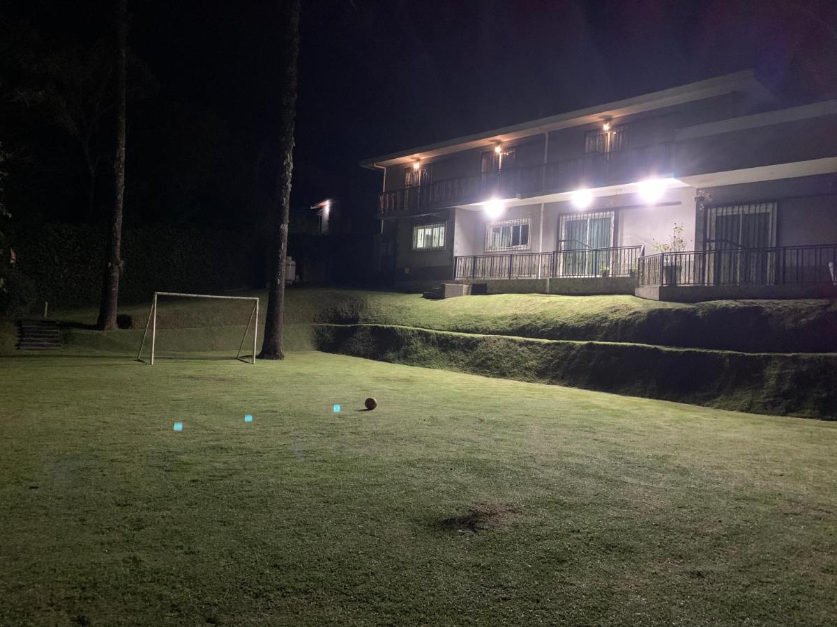 Excelente Casa, Bairro Nobre Em Campos Do Jordao Villa Luaran gambar